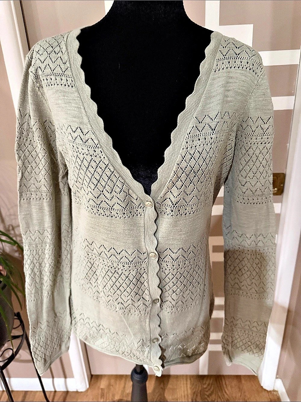 FRYE Seagrass Green Pointelle Knit Scalloped Cardigan Sweater Sz S EXC CONDITION